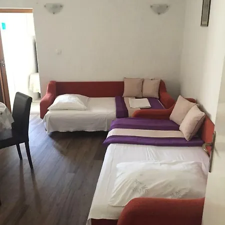 Leonarda Apartment