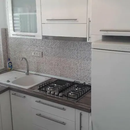 Leonarda Apartment